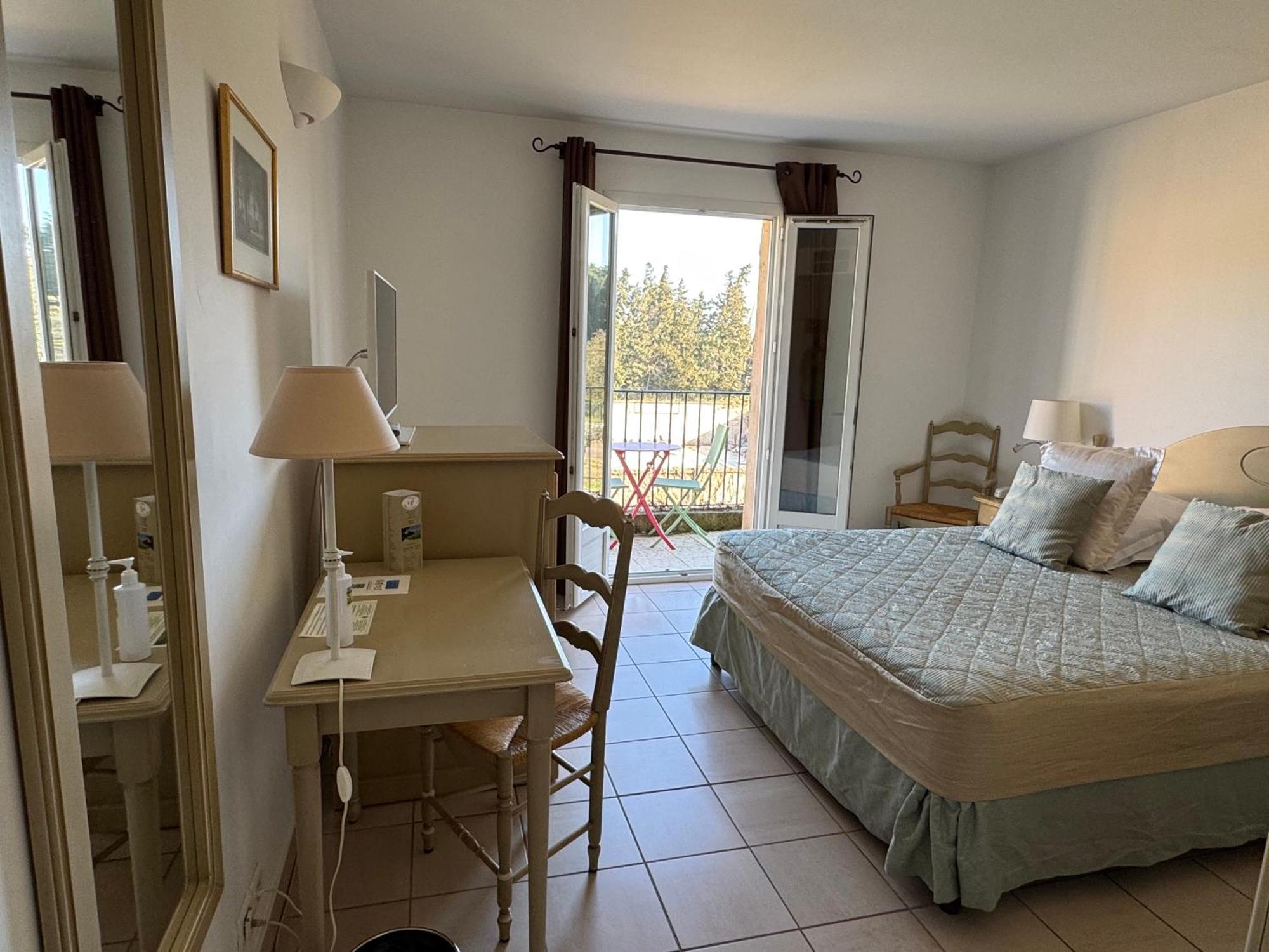 Hotel Terriciae Aux Portes De Maussane Les Alpilles المظهر الخارجي الصورة