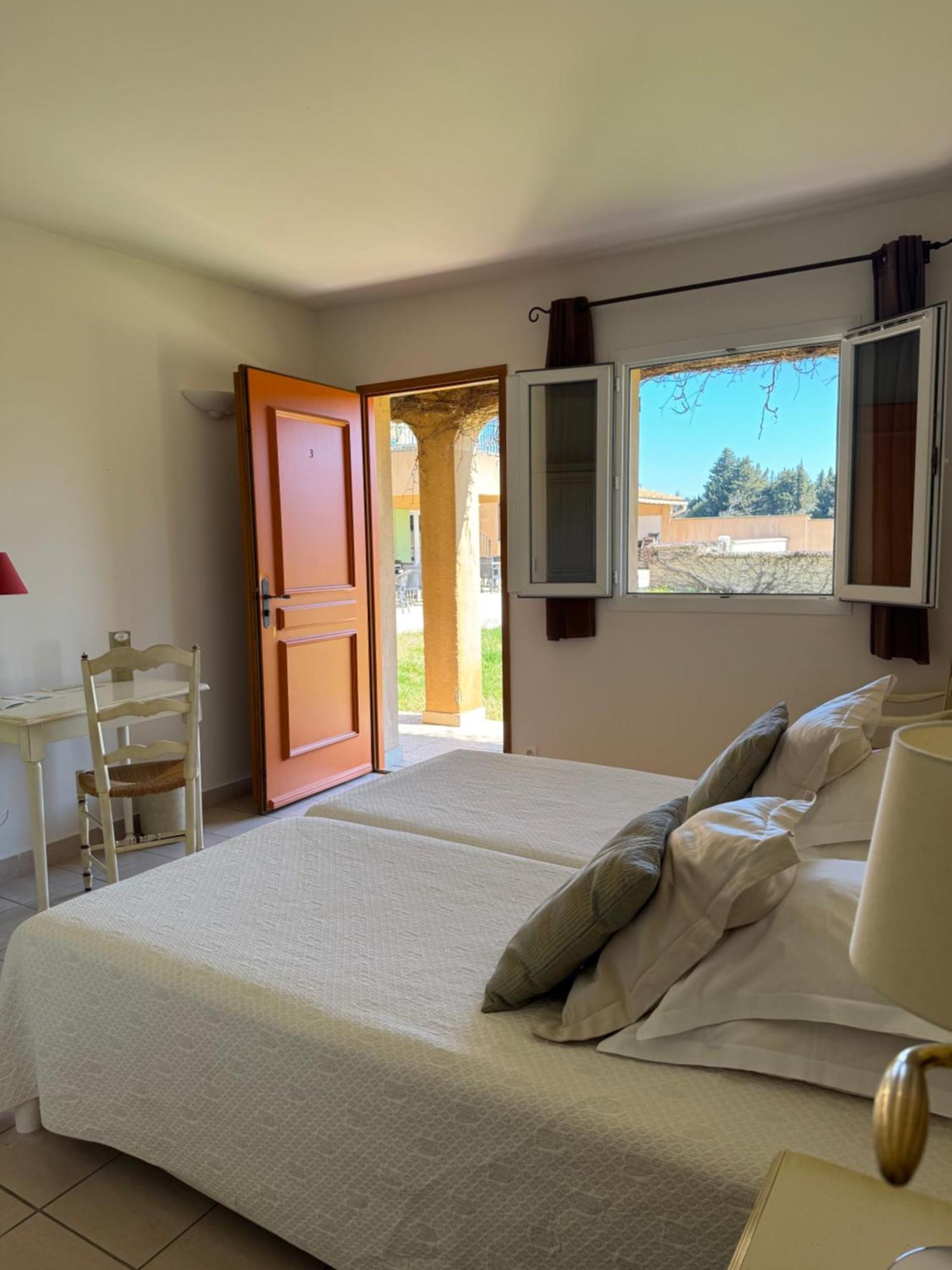 Hotel Terriciae Aux Portes De Maussane Les Alpilles المظهر الخارجي الصورة