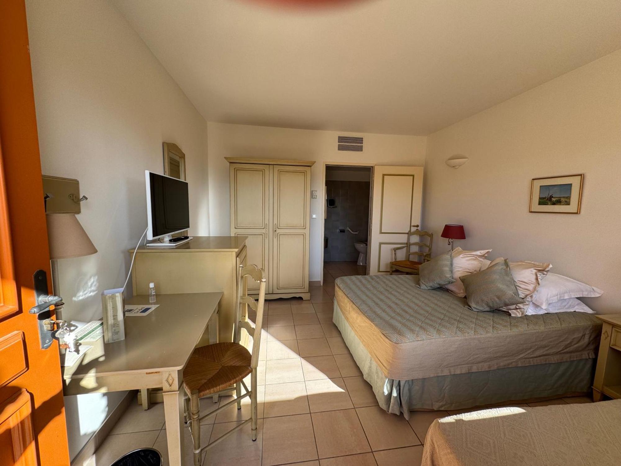 Hotel Terriciae Aux Portes De Maussane Les Alpilles المظهر الخارجي الصورة